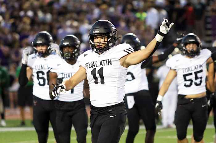 a Tualatin Jesuit football Oregon September 22 2023 Dan Brood 25